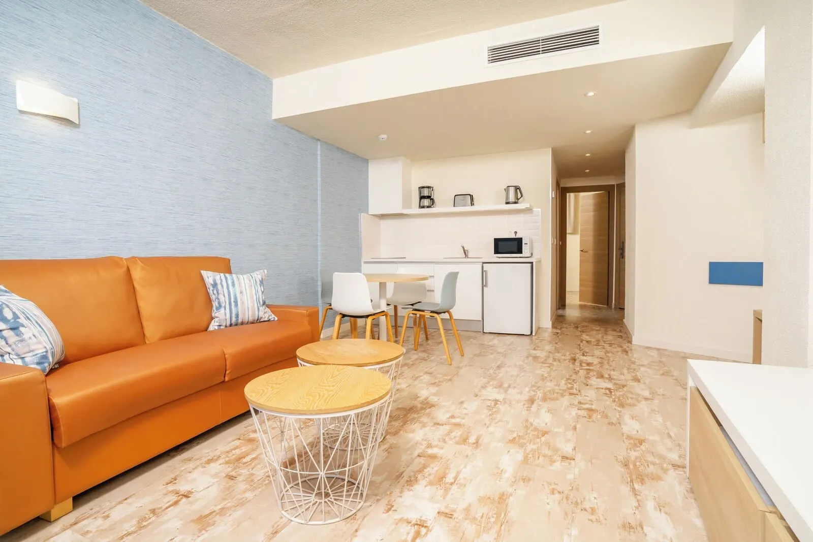 HOVIMA La Pinta Beachfront Family Hotel: Private kitchen
