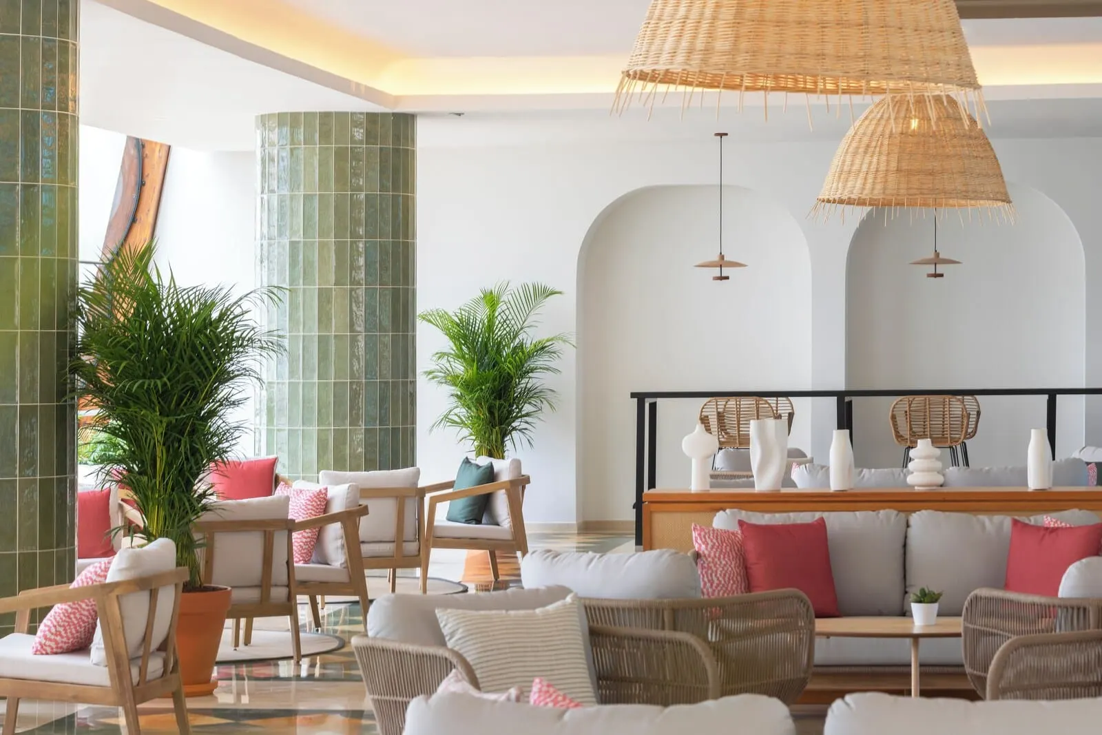 AluaSoul Costa Adeje: A spacious lobby with a seating area featuring wicker furniture and a sofa
