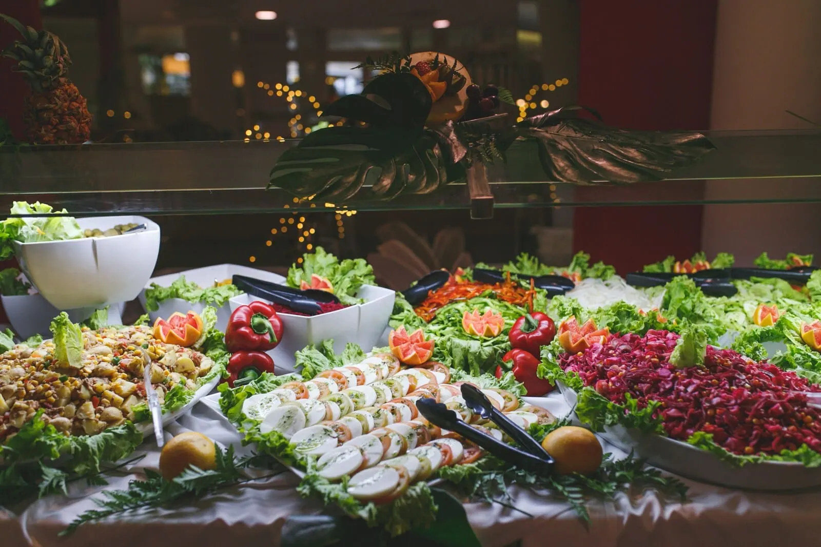 Lagos de Fañabé Beach Resort: A buffet with various salads, fruits, and vegetables