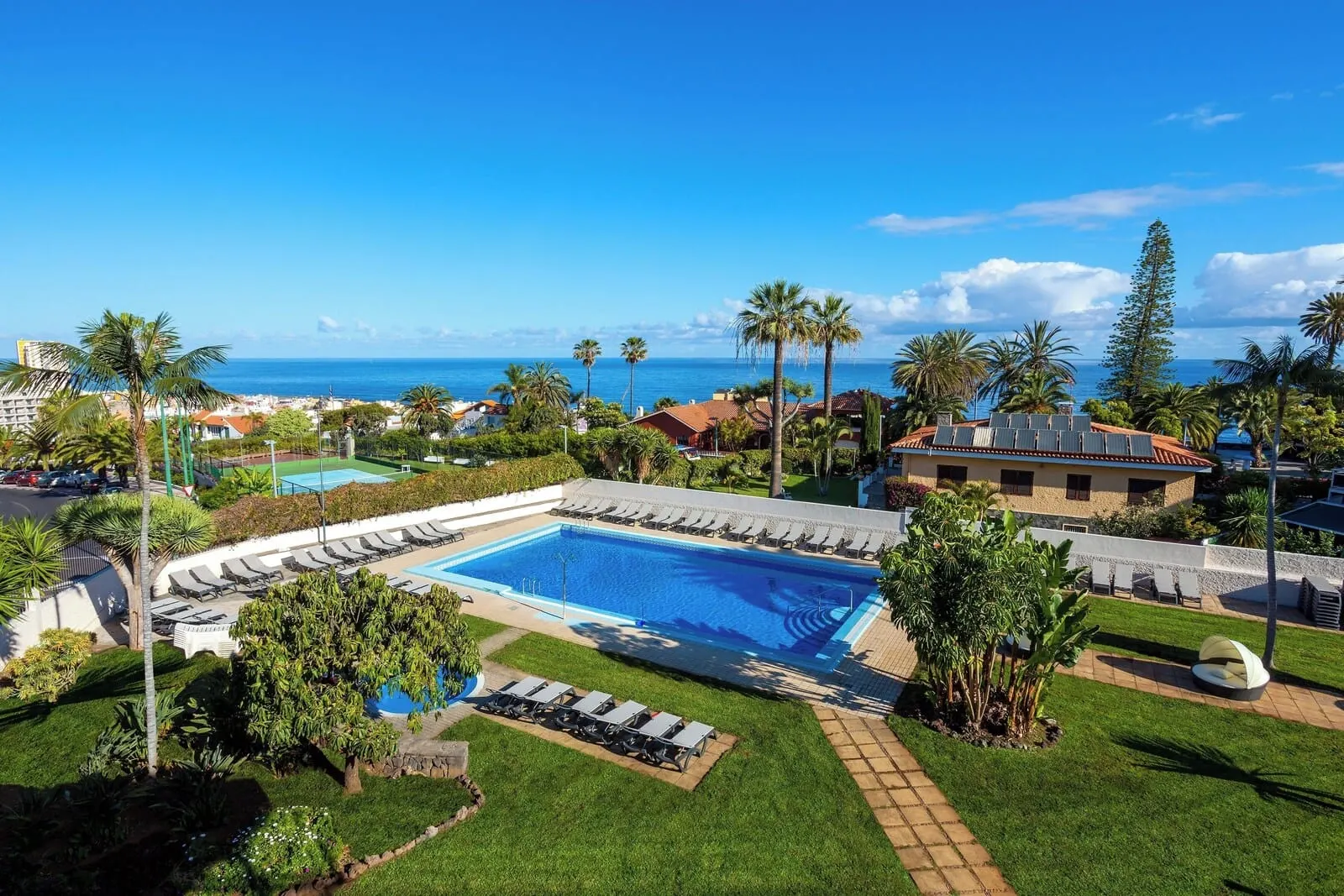 Hotel O7 Tenerife: Pool