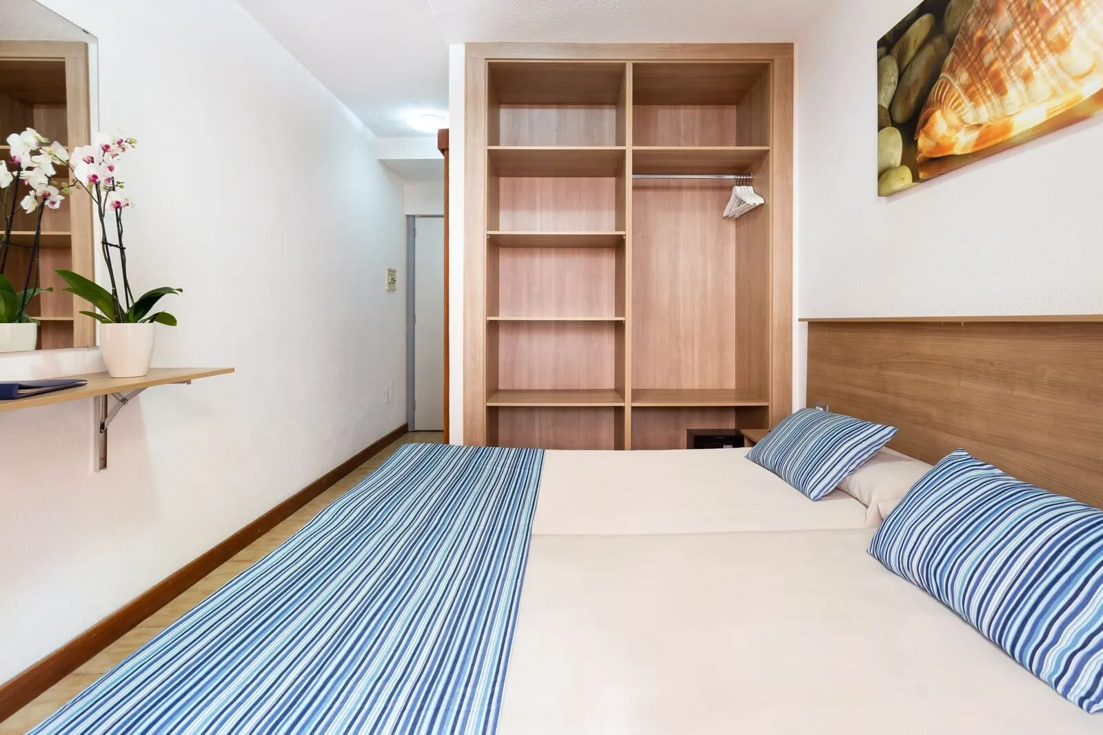 Globales Acuario: Room