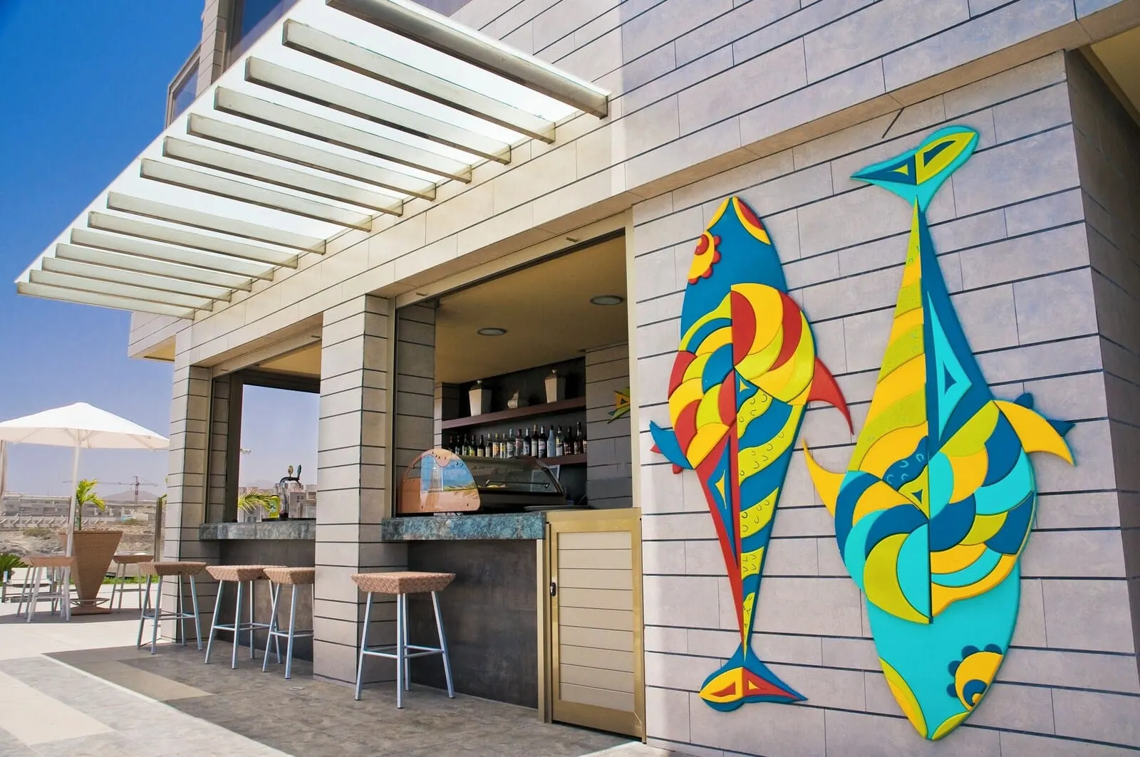 KN Hotel Arenas del Mar: Swim-up bar