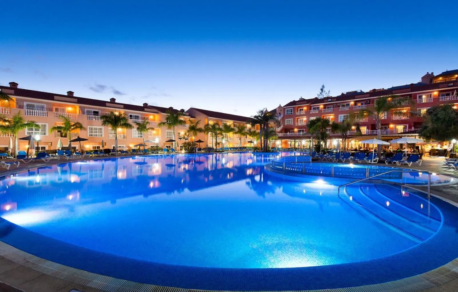 Hotel El Duque: Pool