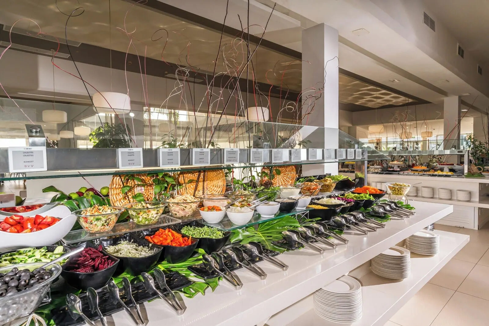HOVIMA Cool Costa Adeje: A buffet with various food items and utensils